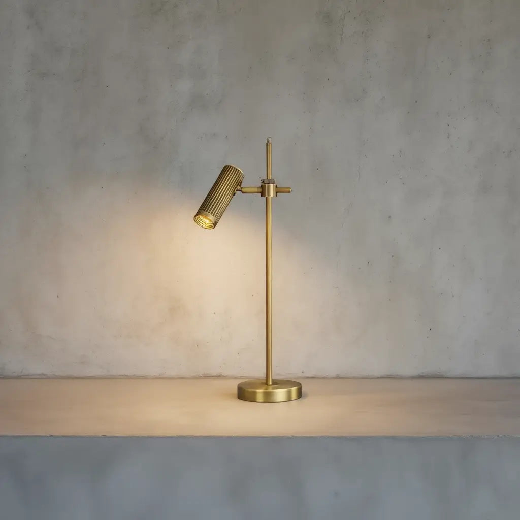 Luminara | Élégante Lampe de Table Moderne et Réglable Lumsky