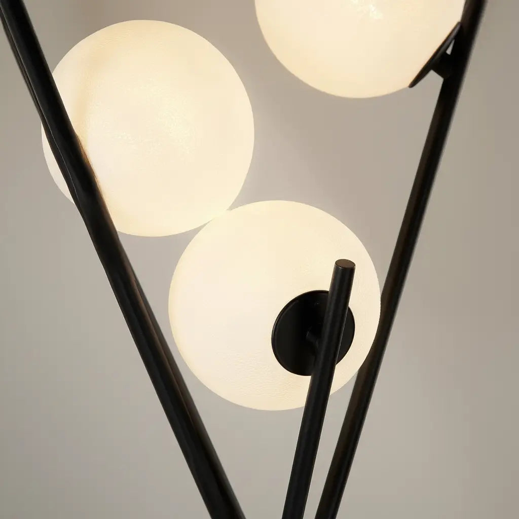 LunaSphere | Élégante Lampe de Table Sphérique avec Éclairage LED Lumsky