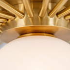 Plafonnier LED Minimaliste avec Finition en Laiton | Éclairage Doux pour Ambiance Chaleureuse 4