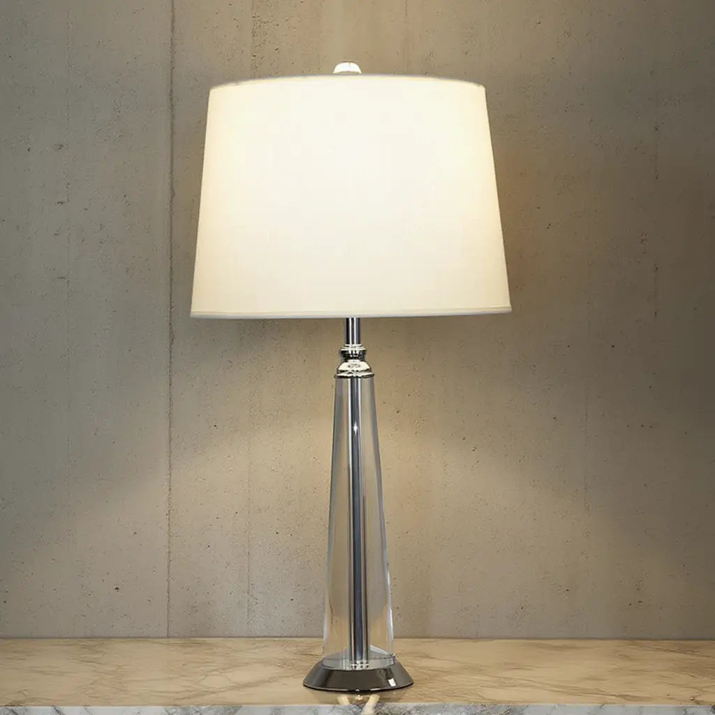 LumineuxCristal | Élégante Lampe de Table Moderne en Métal et Cristal Lumsky